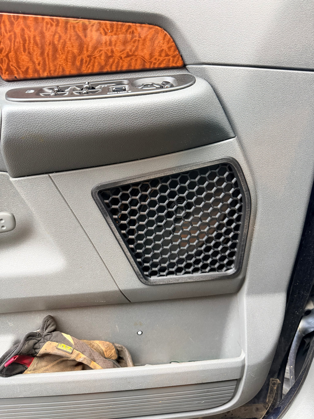 3rd Gen Dodge Ram Regular Cab Speaker Grille Replacement Kit